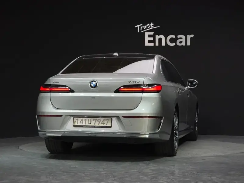 2023 BMW 7 серии с пробегом 79 080 км