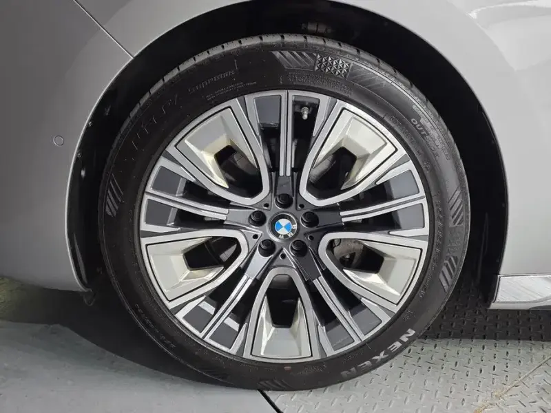 2023 BMW 7 серии с пробегом 79 080 км