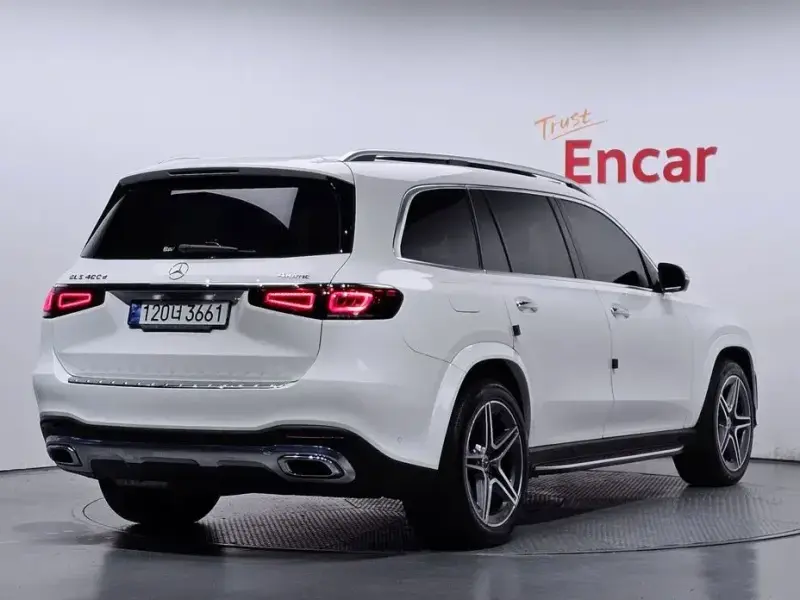 2022 Mercedes-Benz GLS с пробегом 121 880 км