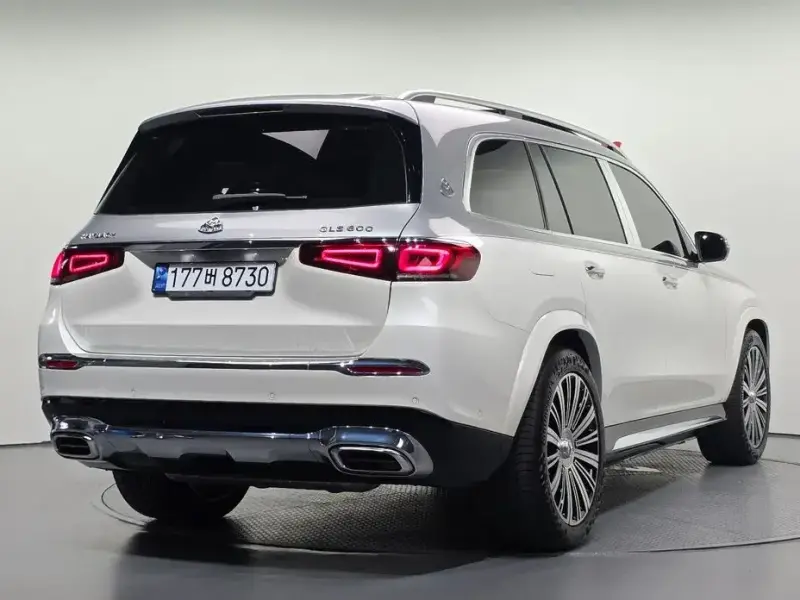 2023 Mercedes-Benz GLS с пробегом 9 023 км