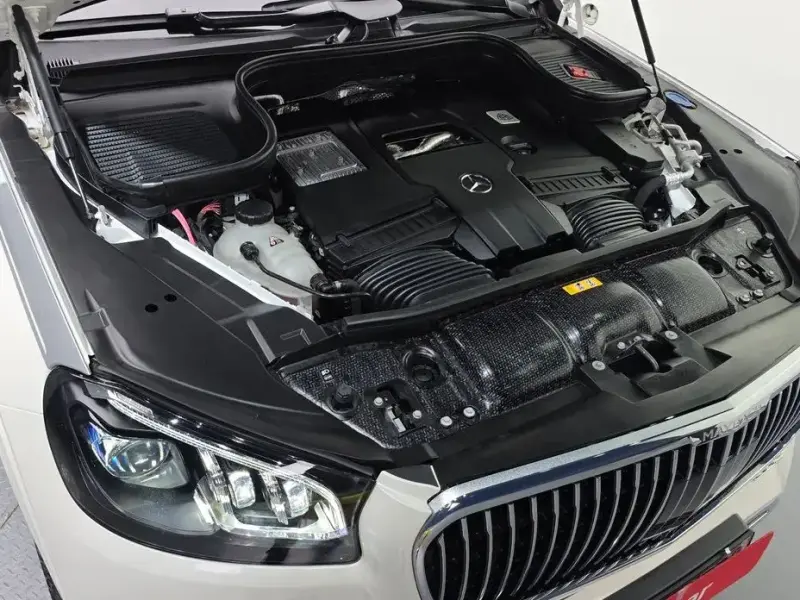 2023 Mercedes-Benz GLS с пробегом 9 023 км