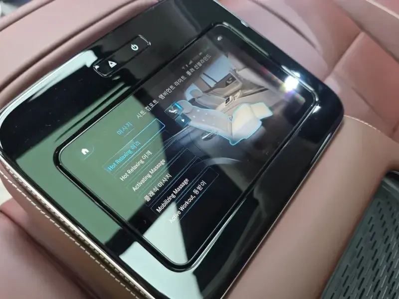2023 Mercedes-Benz GLS с пробегом 9 023 км