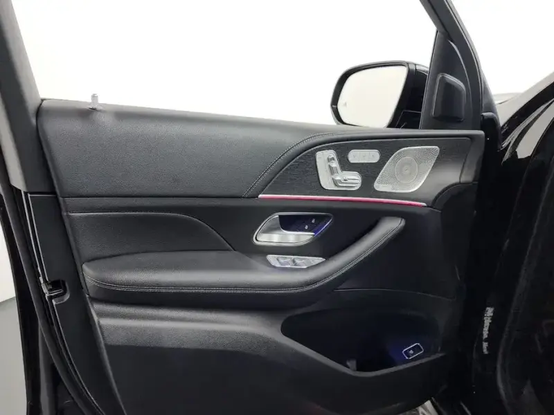 2023 Mercedes-Benz GLS с пробегом 14 282 км