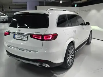 2023 Mercedes-Benz GLS с пробегом 44 680 км