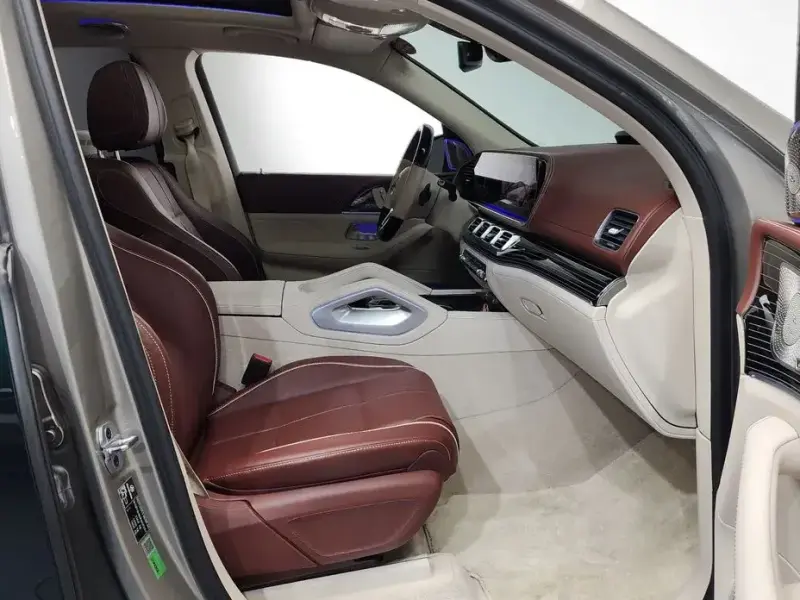 2023 Mercedes-Benz GLS с пробегом 5 508 км