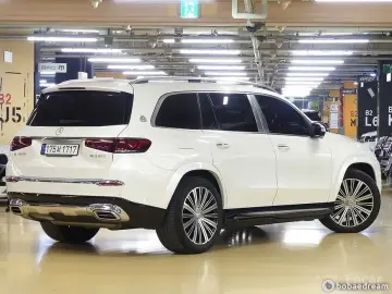 2023 Mercedes-Benz GLS с пробегом 27 000 км