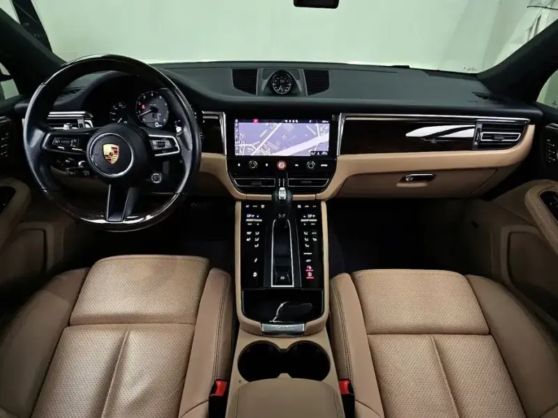 2022 Porsche Macan с пробегом 33 265 км