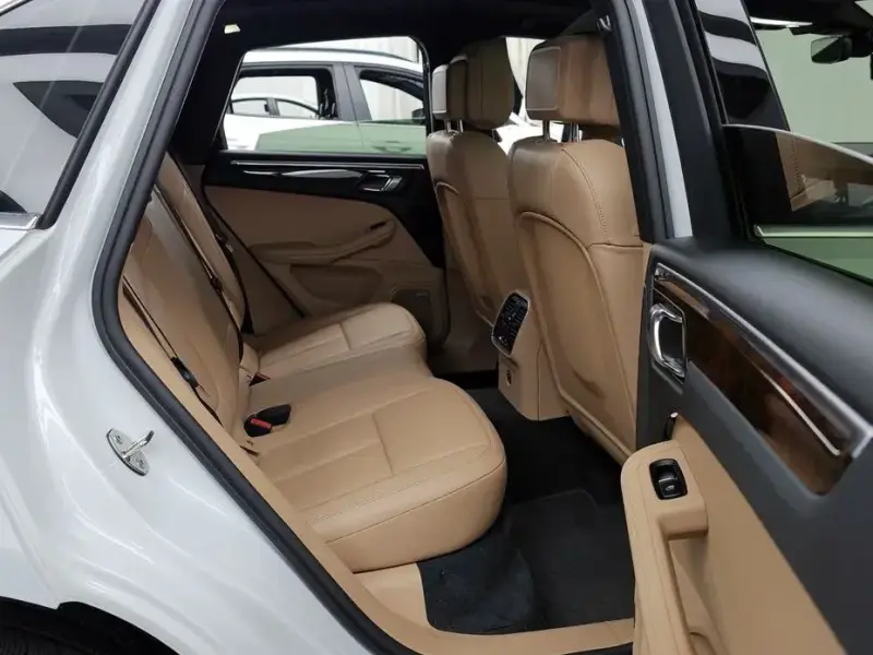 2022 Porsche Macan с пробегом 33 265 км