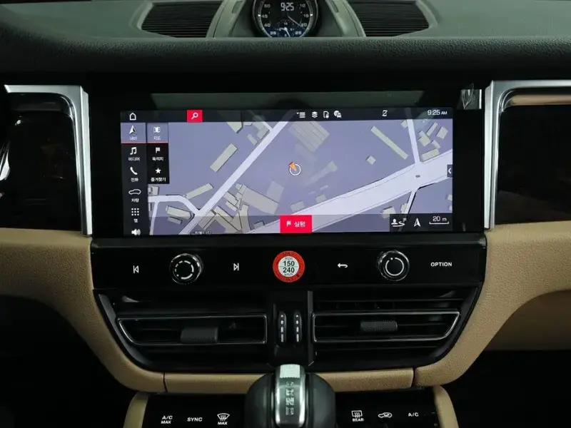2022 Porsche Macan с пробегом 33 265 км