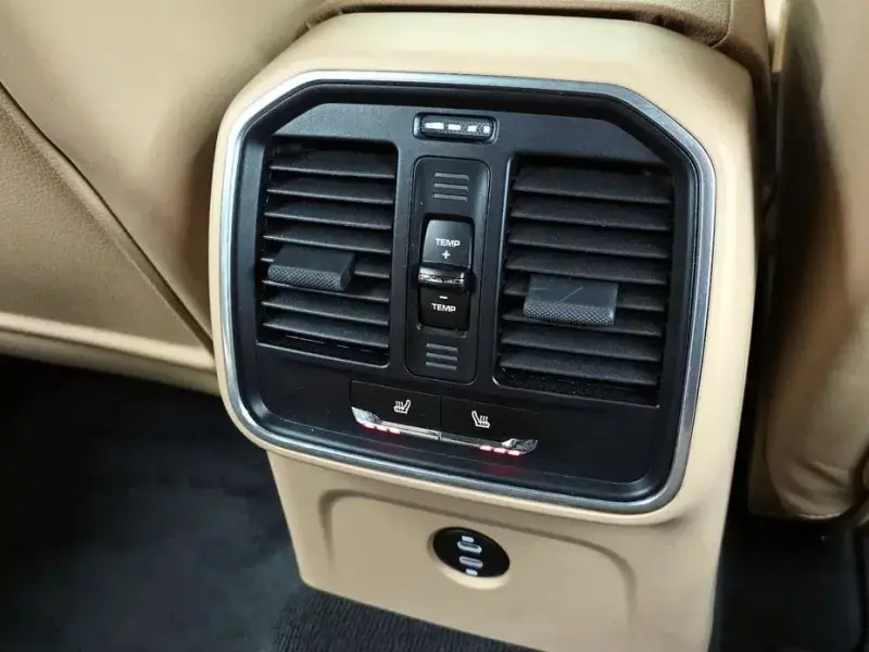 2022 Porsche Macan с пробегом 33 265 км