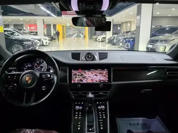 2022 Porsche Macan с пробегом 23 875 км