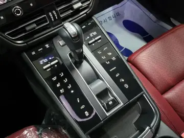 2022 Porsche Macan с пробегом 23 875 км