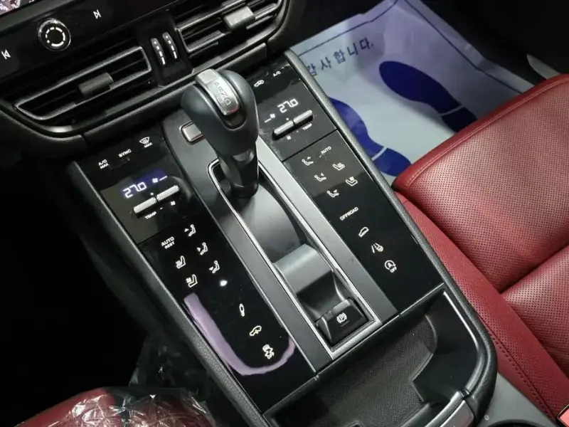 2022 Porsche Macan с пробегом 23 875 км