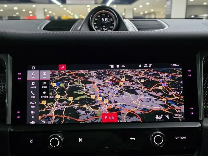 2022 Porsche Macan с пробегом 23 875 км