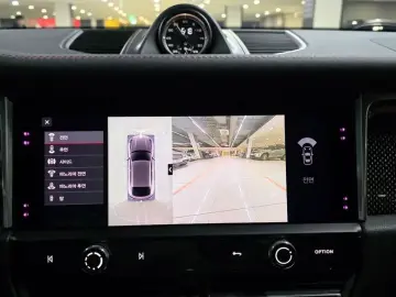 2022 Porsche Macan с пробегом 23 875 км