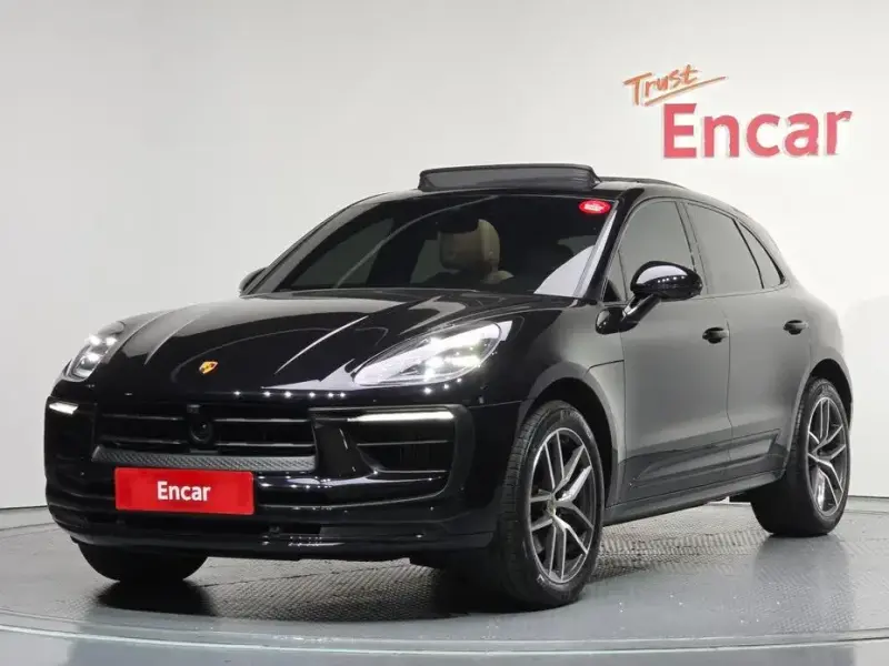 2023 Porsche Macan с пробегом 57 410 км