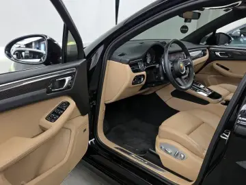 2023 Porsche Macan с пробегом 57 410 км
