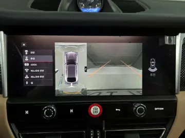 2023 Porsche Macan с пробегом 57 410 км