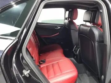 2022 Porsche Macan с пробегом 38 295 км