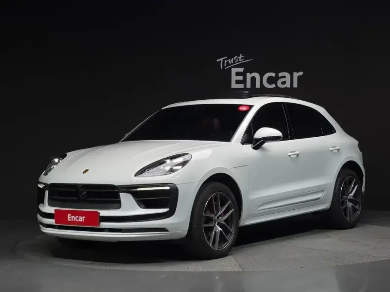 2023 Porsche Macan с пробегом 46 515 км