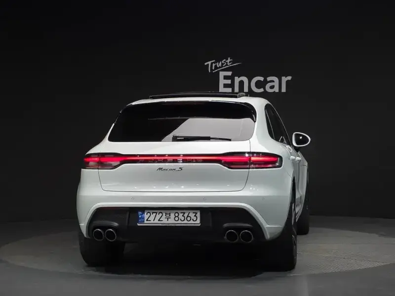 2023 Porsche Macan с пробегом 46 515 км