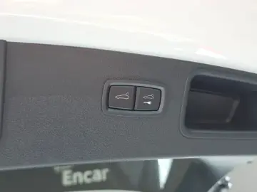 2023 Porsche Macan с пробегом 46 515 км