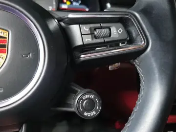 2023 Porsche Macan с пробегом 46 515 км