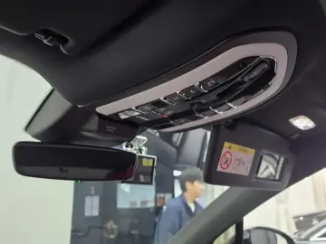 2022 Porsche Macan с пробегом 27 018 км