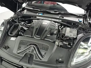 2022 Porsche Macan с пробегом 54 587 км