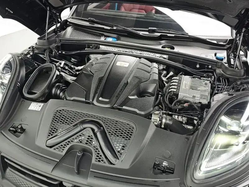2022 Porsche Macan с пробегом 54 587 км