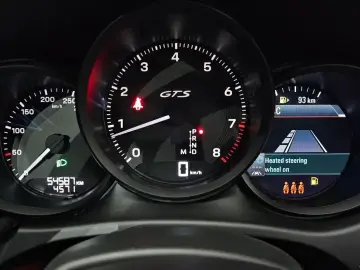 2022 Porsche Macan с пробегом 54 587 км