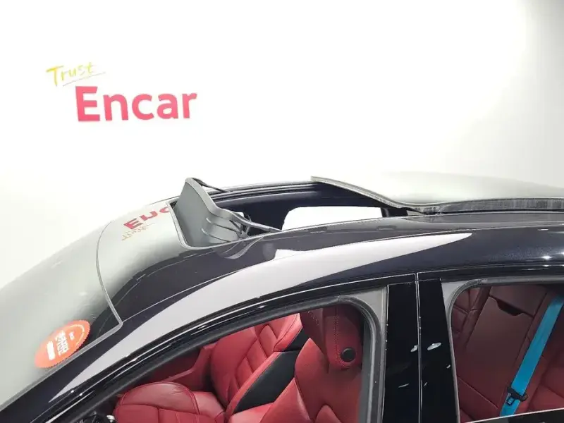 2022 Porsche Macan с пробегом 54 587 км