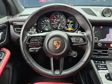 2022 Porsche Macan с пробегом 19 901 км