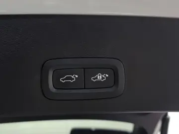 2023 Volvo XC40 с пробегом 14 386 км