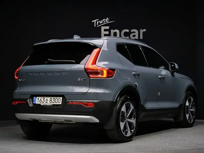 2022 Volvo XC40 с пробегом 10 823 км