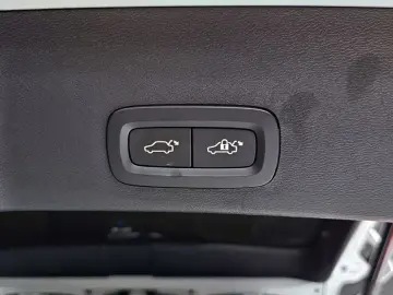 2025 Volvo XC40 с пробегом 6 832 км