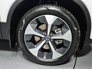 2025 Volvo XC40 с пробегом 6 832 км