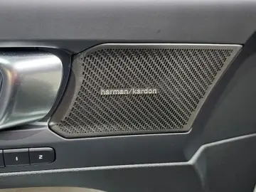 2025 Volvo XC40 с пробегом 6 832 км