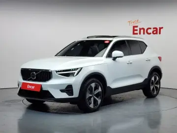 2023 Volvo XC40 с пробегом 21 167 км