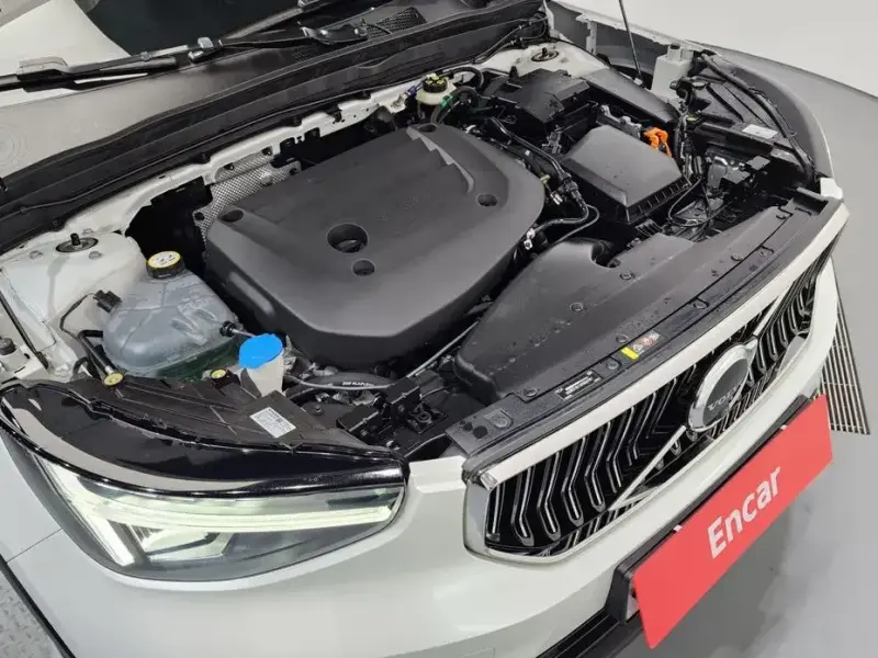 2023 Volvo XC40 с пробегом 21 167 км
