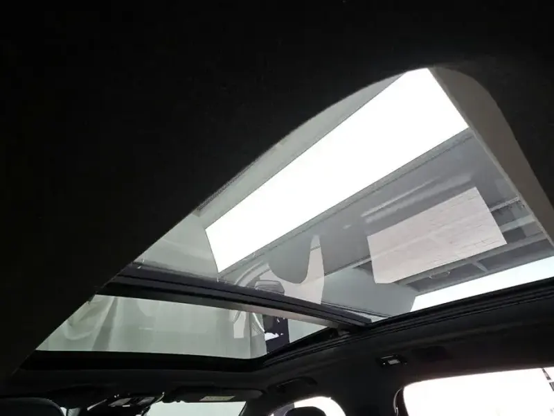 2025 Volvo XC40 с пробегом 9 327 км