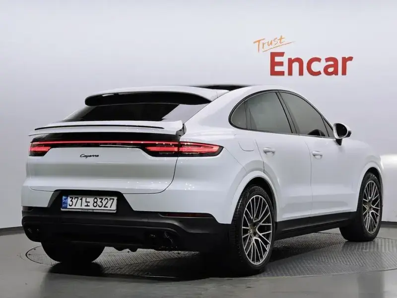2023 Porsche Cayenne с пробегом 25 038 км