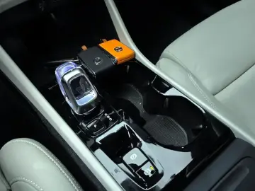 2024 Volvo XC40 с пробегом 10 194 км