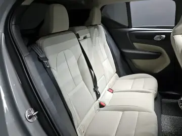 2024 Volvo XC40 с пробегом 10 194 км