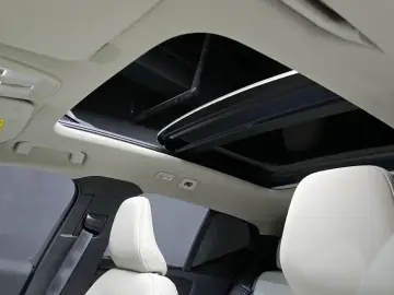 2024 Volvo XC40 с пробегом 10 194 км