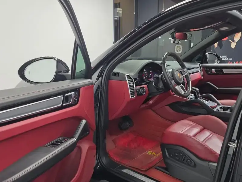 2023 Porsche Cayenne с пробегом 57 555 км
