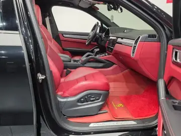 2023 Porsche Cayenne с пробегом 57 555 км
