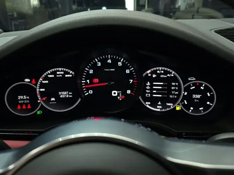 2023 Porsche Cayenne с пробегом 31 587 км