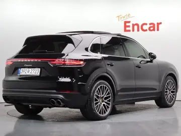 2023 Porsche Cayenne с пробегом 52 754 км