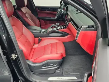 2023 Porsche Cayenne с пробегом 52 754 км
